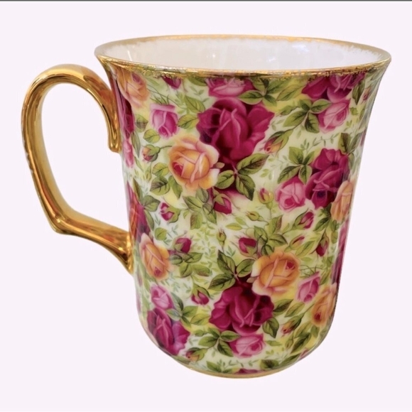 Vintage China Royal Albert Old Country Coffee Mug Roses Mug Rare Gold Tone Cup - Picture 2 of 5